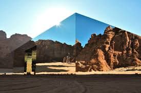 العُلا: جولة قاعة مرايا العاكسة